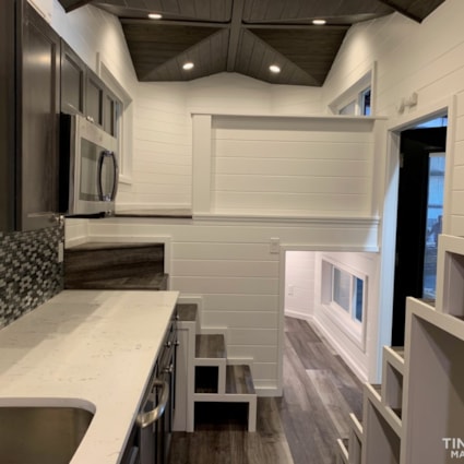 30ft Modern Tiny House built  2018 RVIA certified. High End Luxury Finishes. - Image 2 Thumbnail