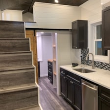 30ft Modern Tiny House built  2018 RVIA certified. High End Luxury Finishes. - Image 3 Thumbnail