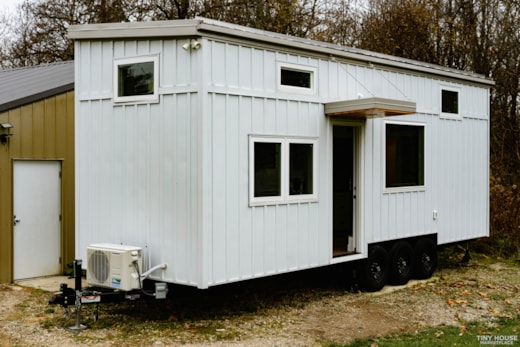 28 ft Tiny House on Wheels Made with Healthy Building Materials