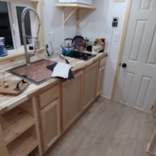 28' Tiny Home/Mega Storage - Image 4 Thumbnail