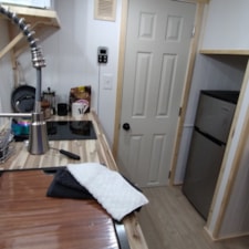 28' Tiny Home/Mega Storage - Image 6 Thumbnail