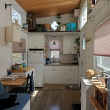 28' Tiny House for Sale in Ontario - Image 3 Thumbnail