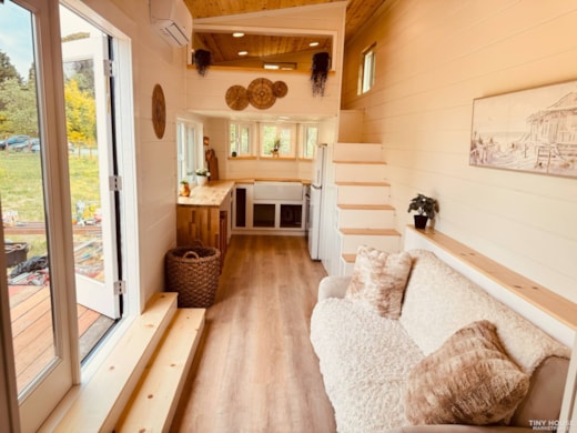 30' new build tiny house on wheels