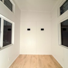 30' tiny house with downstairs bedroom - Image 4 Thumbnail