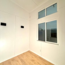 30' tiny house with downstairs bedroom - Image 5 Thumbnail