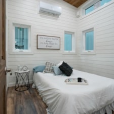 32'x10' Beautiful Main Floor SleepingTiny House - STEEL FRAME CONSTRUCTION - Image 5 Thumbnail