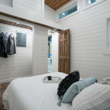 32'x10' Beautiful Main Floor SleepingTiny House - STEEL FRAME CONSTRUCTION - Image 6 Thumbnail