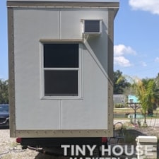 34.5' steel tiny house on wheels 2019 Core Housing Solutions Dragonfly model - Image 4 Thumbnail