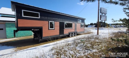 42' Foot Mobile Tiny Home