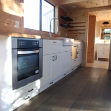 36' Modern Cabin - Nomad Tiny Homes - New - Dual loft - 21k trailer - Warranty - Image 4 Thumbnail