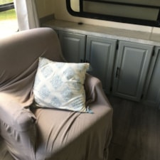 38ft Camper Tiny Home - Image 6 Thumbnail