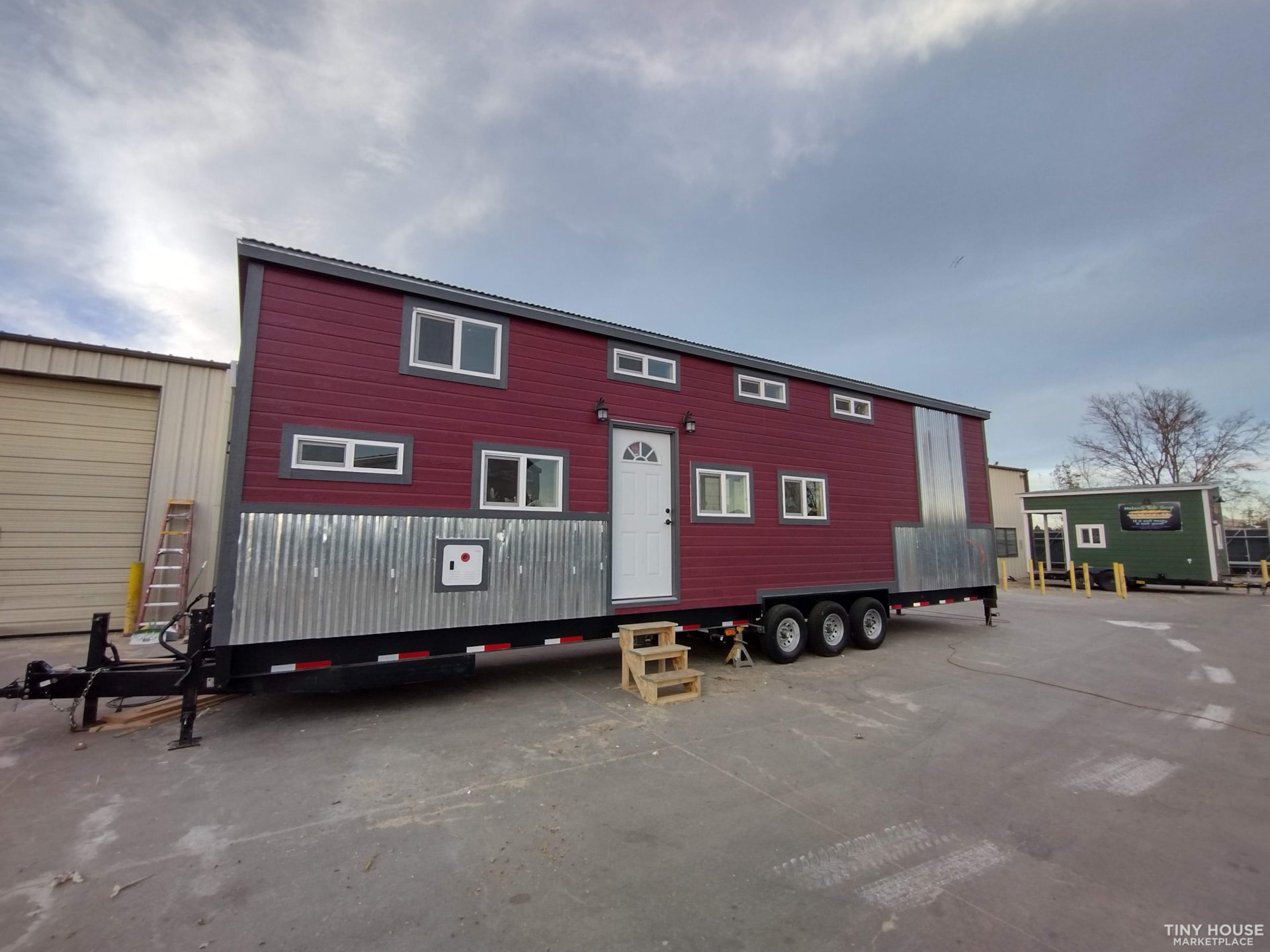 Tiny House for Sale 40' Tiny House PRICE REDUCED TO SELL!
