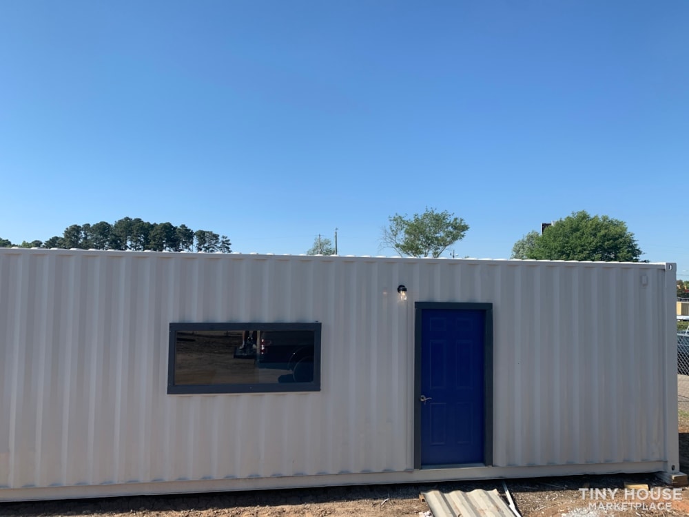 40ft Shipping Container Home - Image 1 Thumbnail