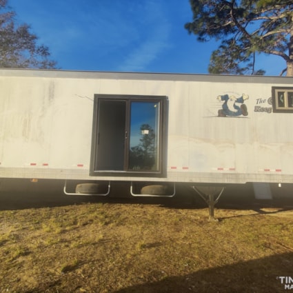 53' Dry Van tiny home - Image 2 Thumbnail