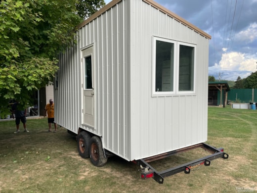 7 ton 20’ Trailer with a house on top in VA