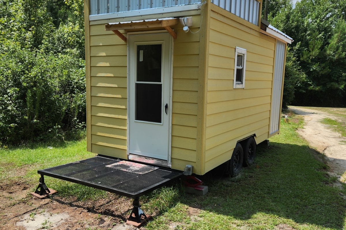 8'x16' Tiny House On Wheels - Image 1 Thumbnail