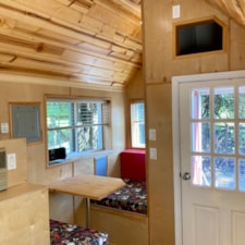 8x20' Tiny House for Rent (Portland-Milwaukie, OR) - Image 5 Thumbnail