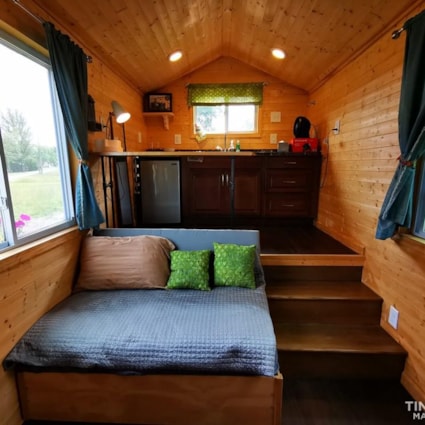  Adorable & Affordable. 20 x 8ft Barely Used Tiny House on Wheels - Image 2 Thumbnail