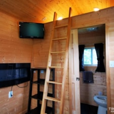 Adorable & Affordable. 20 x 8ft Barely Used Tiny House on Wheels - Image 4 Thumbnail