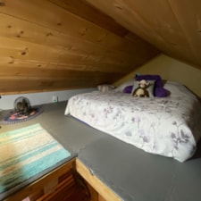 Amish built tiny cabin on skids 12x24  MUST BE MOVED - Image 4 Thumbnail