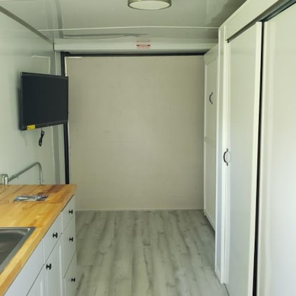 Awesome one floor living tiny home!!  - Image 2 Thumbnail