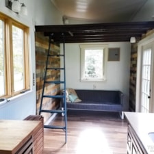 BAY BREEZE Beautifully Crafted Tiny Home - Image 3 Thumbnail