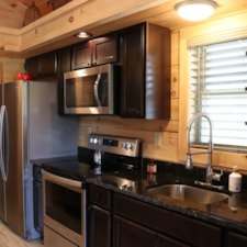 Beautiful 1 bed/ 1 bath Log Cabin Tiny Home in Flat Rock, North Carolina - Image 5 Thumbnail