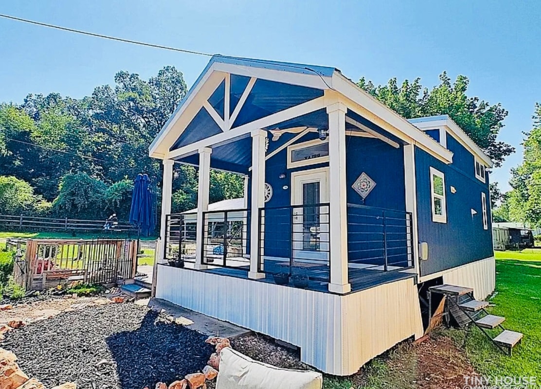 Beautiful 15X30 (plus 8ft covered porch) 2022 Tiny Home - Image 1 Thumbnail