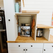 Beautiful 26ft Tiny Home On Wheels- 288sqft With Spacious Loft - Image 6 Thumbnail