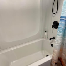 BEAUTIFUL and a FULL BATHTUB! - Image 3 Thumbnail