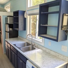 Beautiful Blue Tiny House 8.5 x 30 ft - Move-in Ready! - Image 4 Thumbnail