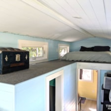 Beautiful Blue Tiny House 8.5 x 30 ft - Move-in Ready! - Image 6 Thumbnail