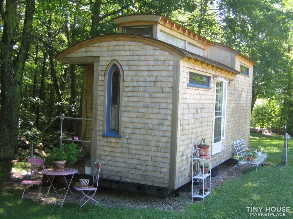 Beautiful craftsman built Tiny House in Central Massachusetts - Image 1 Thumbnail