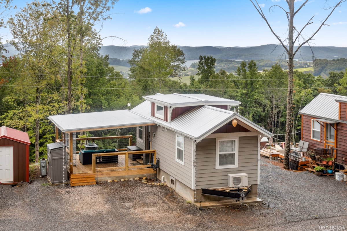 Beautiful, Incredible Tiny Homes Charleston stunning Lake Views Bean Station TN! - Image 1 Thumbnail