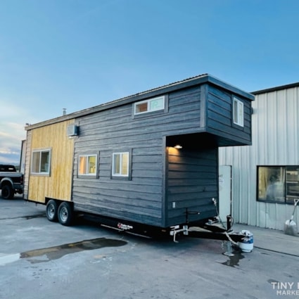 Beautiful & Modern | 24’ Tiny House | 20% Down Payment  - Image 2 Thumbnail