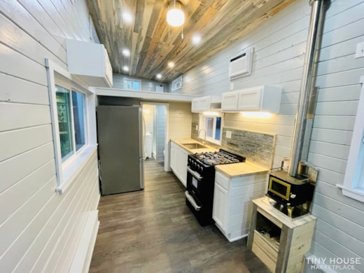 Beautiful & Modern | 24’ Tiny House | 20% Down Payment 