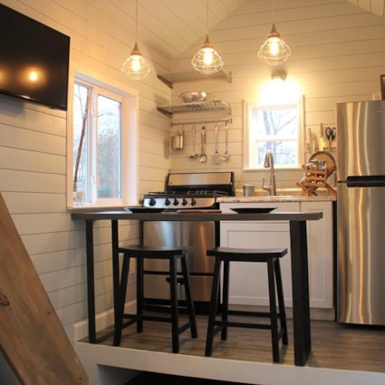 Beautiful Modern Tiny Home (Price Recently Reduced) - Image 2 Thumbnail