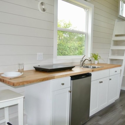 Beautiful New Tiny House For Sale - Image 2 Thumbnail