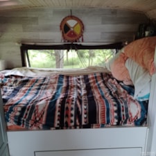 Beautiful Off Grid Skoolie Tiny Home - Image 5 Thumbnail