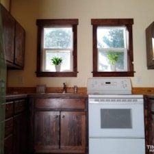 Beautiful, Open Tiny House with Full Bathroom, Kitchen, and Modern Conveniences - Image 5 Thumbnail