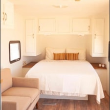 Beautiful renovated Jayco RV - Image 5 Thumbnail