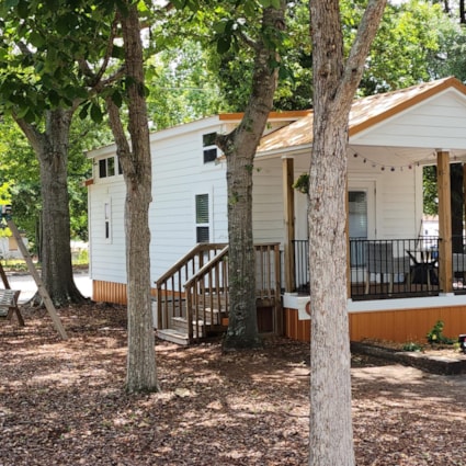 Beautiful tiny home in small, friendly community, West Columbia, SC - Image 2 Thumbnail