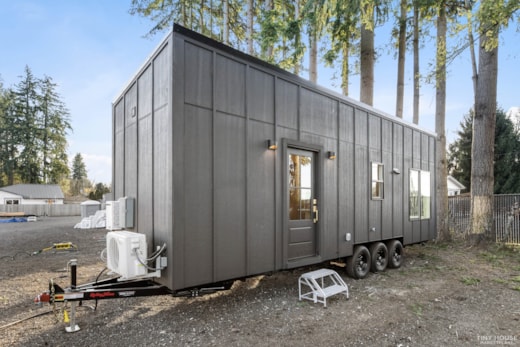 Beautiful Tiny Home on wheels can be delivered anywhere 