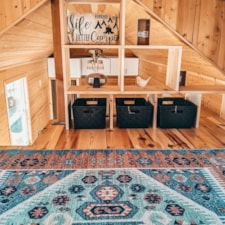 Beautiful Tiny Home on Wheels - Move-in Ready - Image 4 Thumbnail