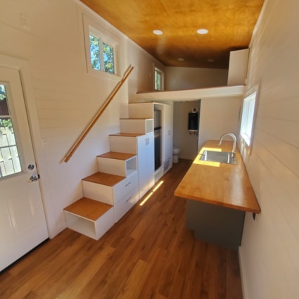 Beautiful Tiny Home Ready for You! - Image 2 Thumbnail