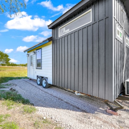 Beautiful Tiny House 8’x24’ Newly Built Very Spacious - Image 2 Thumbnail