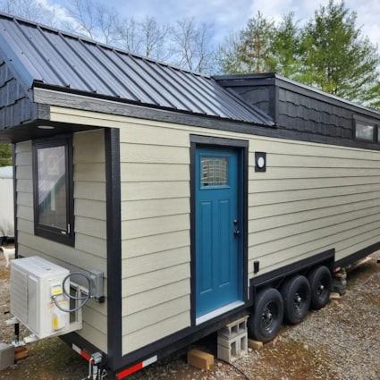 BEAUTIFUL TINY HOUSE FOR SALE. - Image 2 Thumbnail