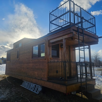 Beautiful Tiny House Mansion. - Image 2 Thumbnail