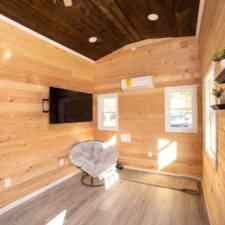 Beautiful Traditional Tiny Home - Image 3 Thumbnail