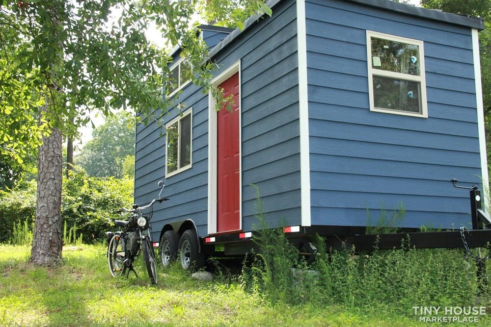 Beautifully Crafted Tiny Home  - Image 1 Thumbnail